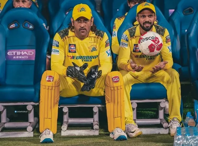 चेन्नई सुपर किंग्स वि मुंबई इंडियन्स सामन्याचे स्कोअरकार्ड